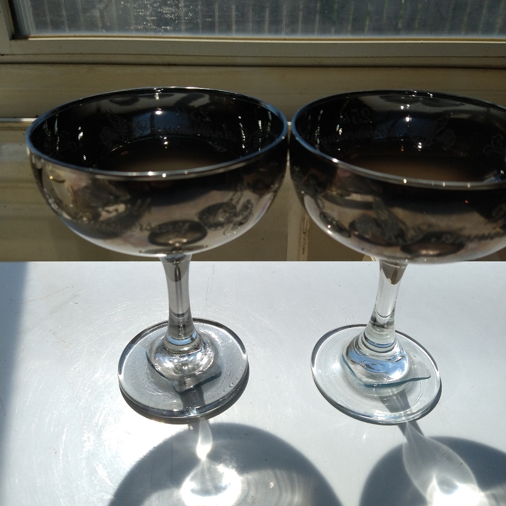 WINE GLASSES